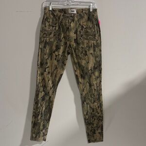 PAIGE Olive Camouflage Pants